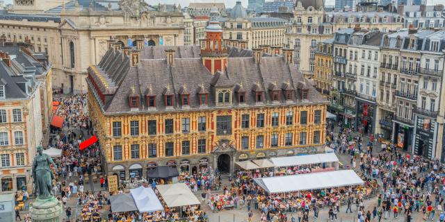 De Vieille Bourse tijdens de Braderie de Lille 2023