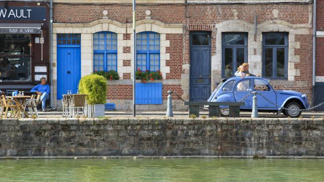 2-horse tour on the Quai du Wault